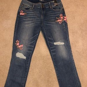 Curvy cropped boyfriend floral jeans
